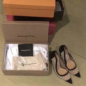 Beautiful shoes size 7